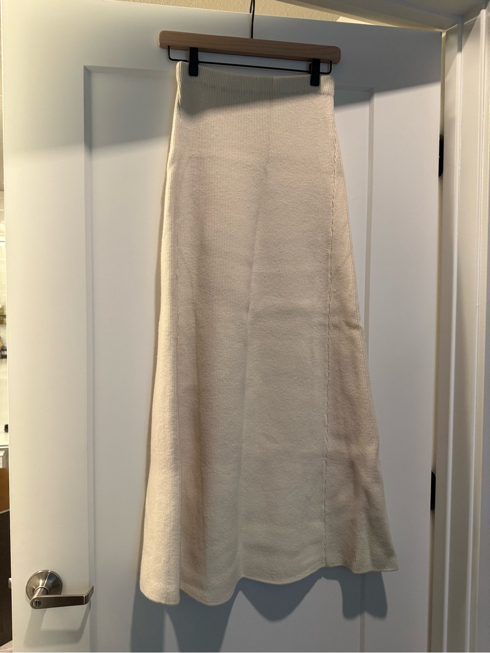 DISSH Cream Two-Piece Knit Vest and Skirt Set - Picture 13 of 16